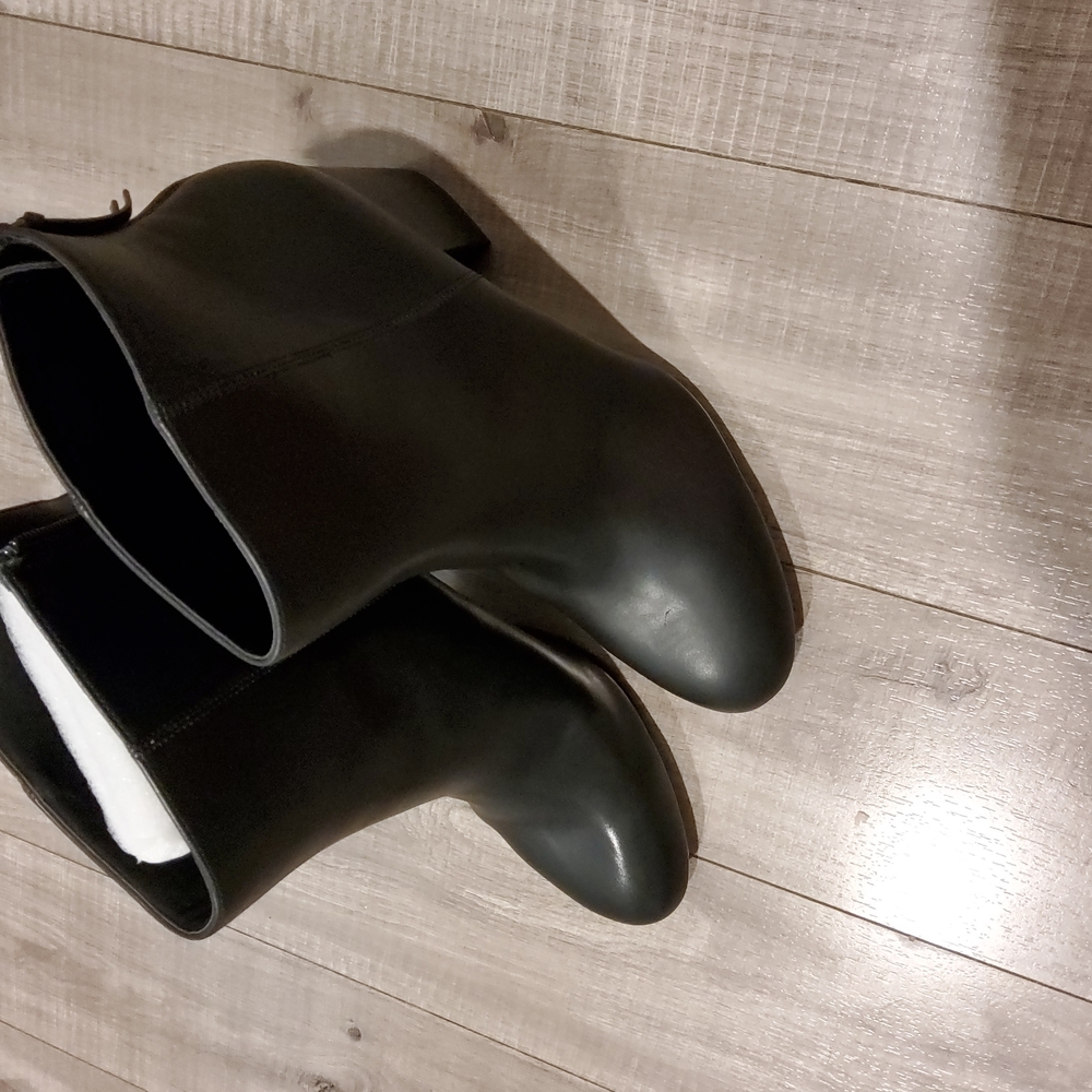 Worthington memory foam boots size 11